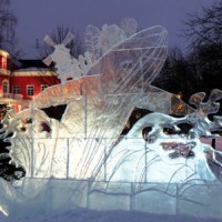 Eisskulptur beim Hyperborea Festival